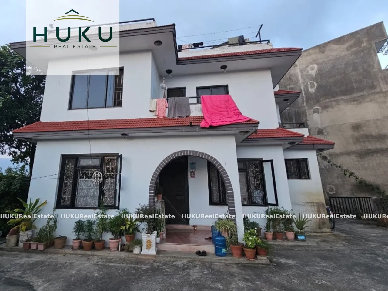 Spacious House for Sale | 9.5 Aana | 14 Bedrooms |